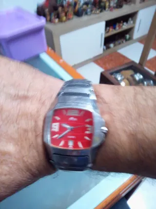 Reloj Lotus Hombre Rojo y Plateado