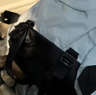 Mochila senderismo 30L gris perla NUEVA