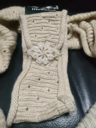 Bufanda y cinta para el pelo tejida