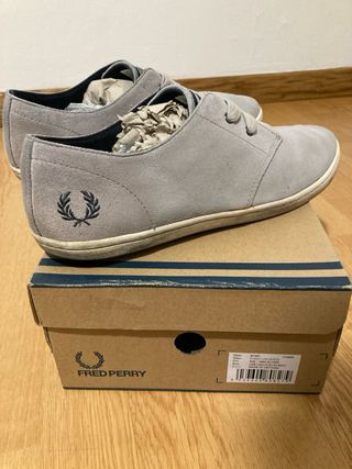 Fred Perry B7401 Gris Taupe Zapatillas