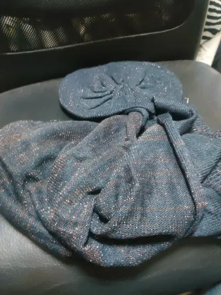 Gorro y bufanda con brillos