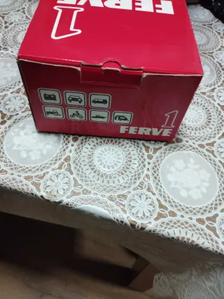 Cargador de baterías ferve f805 nuevo