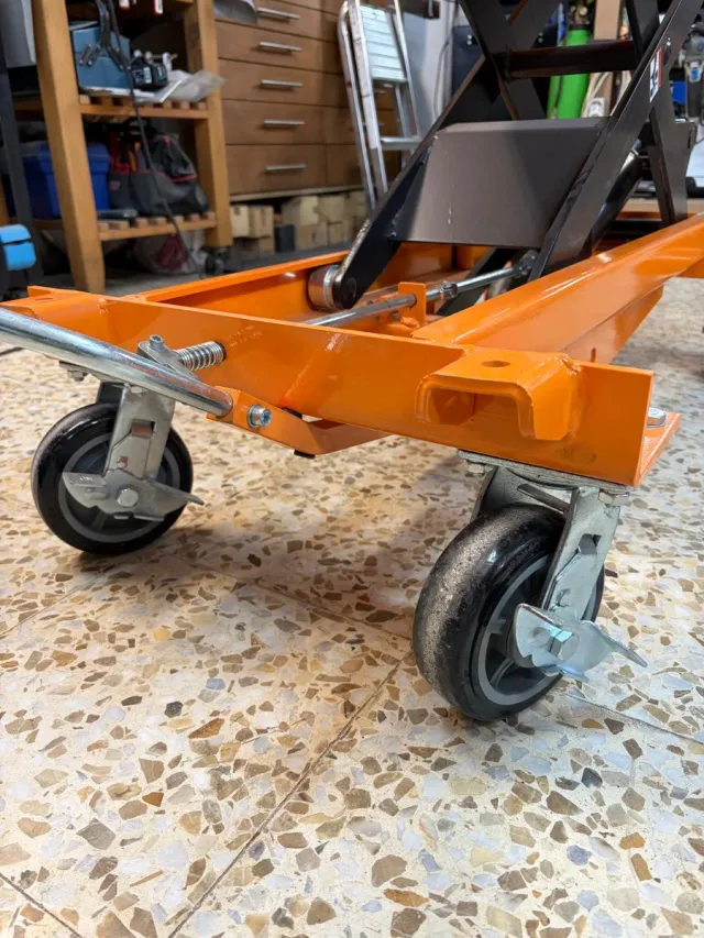 Mesa elevadora hidráulica.