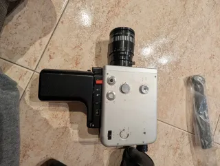 Proyector y 2 cámaras cine Bauer