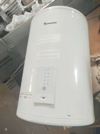 Termo eléctrico 50 L - SEMINUEVO Junkers