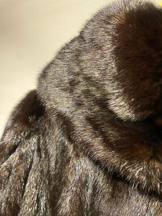 Abrigo tipo vison sintetico