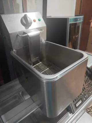 Freidora eléctrica de 1 seno
