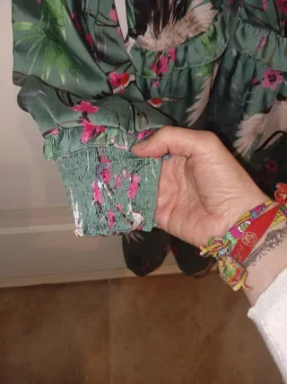 Vestido verde con estampado de grullas