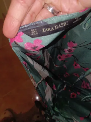 Vestido verde con estampado de grullas