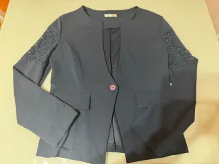 Chaqueta Negra Talla M-L con Encaje