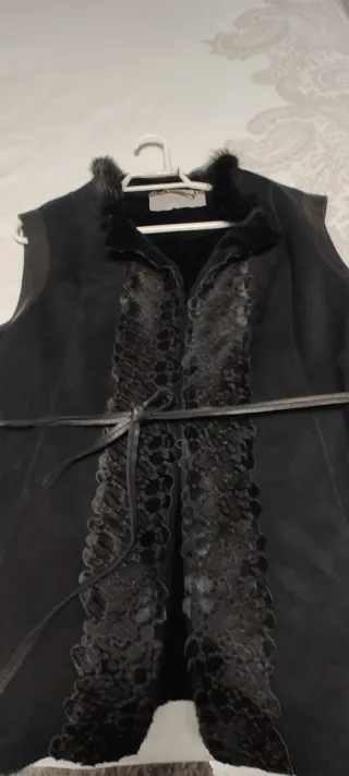 Chaleco piel Roberta Corsi negro