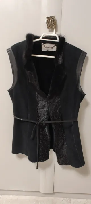 Chaleco piel Roberta Corsi negro