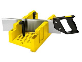 Ingletadoras y sierra manual Alyco y Stanley