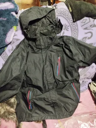 Abrigo Crivit Negro Nieve