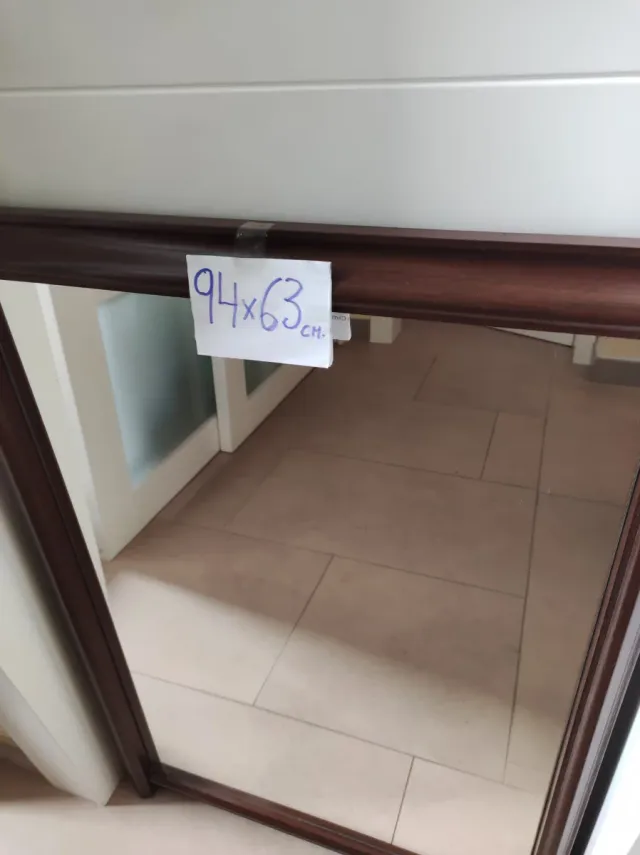 Espejo grande de madera