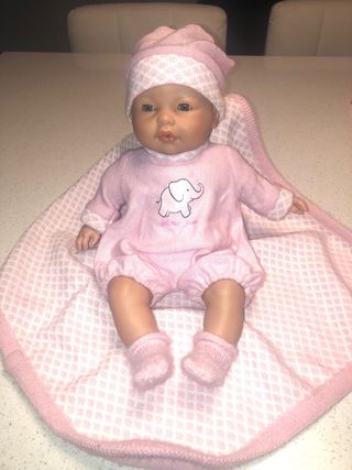 Muñeco Bebé Antonio Juan con Accesorios