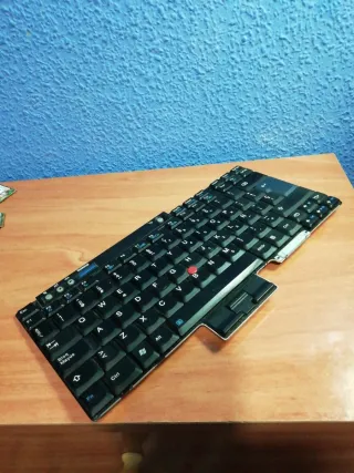 Teclado Lenovo Portátil Negro/Rojo