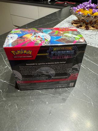 Box Pokemon Megaevoluzione Fiamme Spettrali Ita