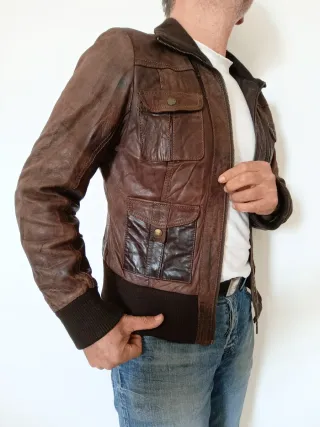 Bomber Cuero Auténtico S/M. Medidas indicadas