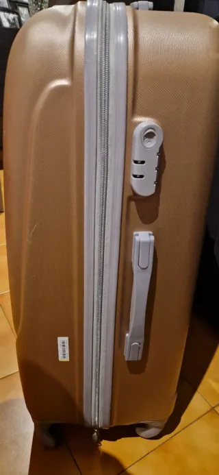 Maleta rígida rosa 104L marca ormi