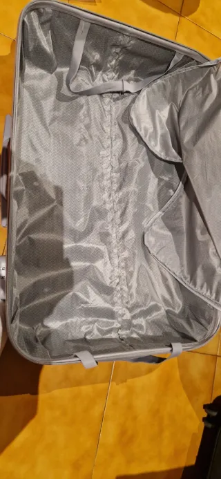 Maleta rígida rosa 104L marca ormi