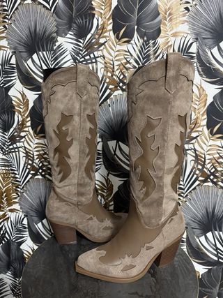 Stivali Camperos Beige