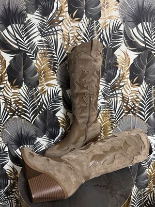 Stivali Camperos Beige