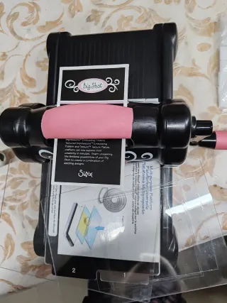 Macchina per scrapbooking e fustelle