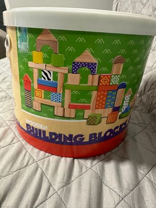 Mattoncini in legno per costruire