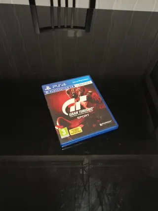 Consola Sony PS4 Slim Negra (NEGOCIABLE)