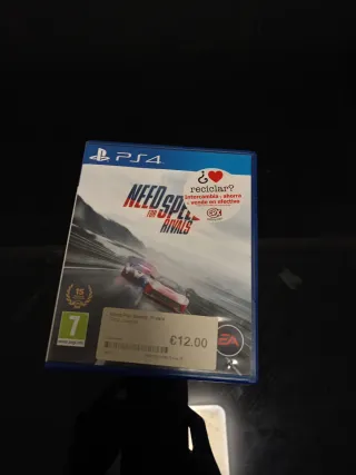 Consola Sony PS4 Slim Negra (NEGOCIABLE)