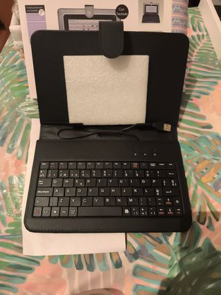 Funda Tablet 7 con Teclado