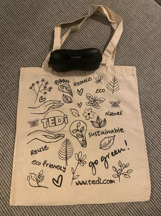 Lote Funda Vogue y bolsa de algodón.