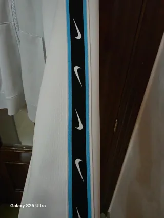 Sudadera Nike Azul y Blanca