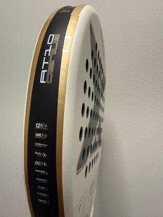 Pala de pádel Nox AT10 12K 2026