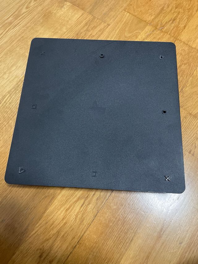 PS4 (PlayStation 4) Negra - Buen Estado Sin mando