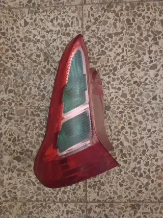 Faro delantero para varios vehículos