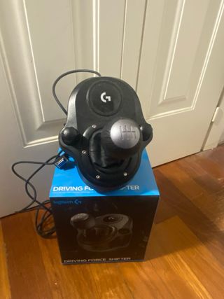 Volante Logitech con Cambio PS4