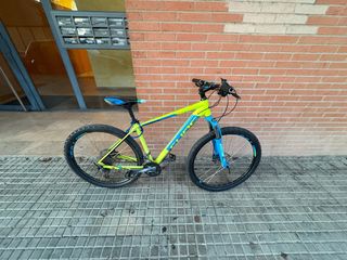 Bicicleta Cube MTB 27,5 in alluminio