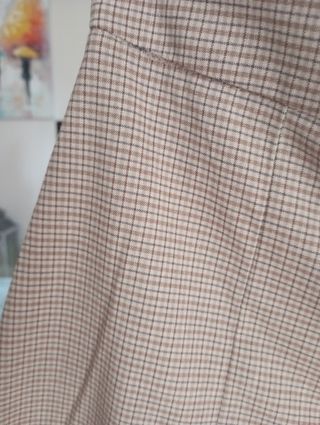 Falda Zara cuadros beige y marrón
