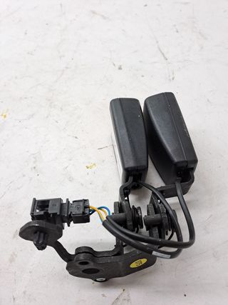 ENGANCHE CINTURON AUDI A3 (8V)