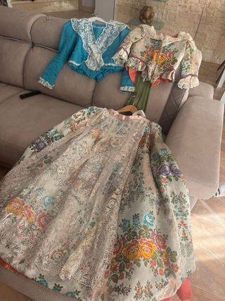 Traje de Fallera azul perla