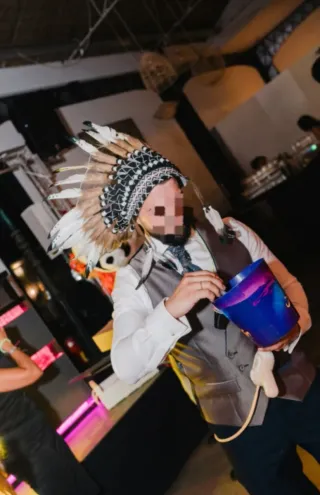 Plumas Indio - Boda Hora Loca