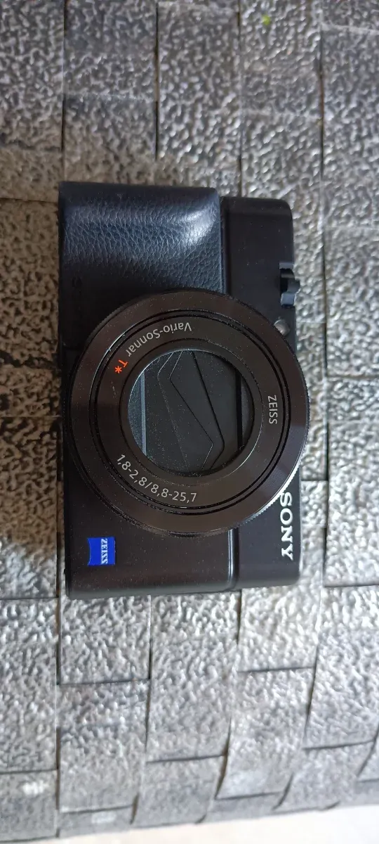 Fotocamera digitale Sony DSC-RX100 M3 nera