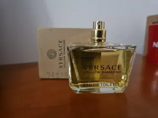 Versace Yellow Diamond Eau de Toilette 90ml