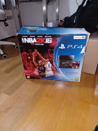 Consola PS4 + 2 Mandos + Juego