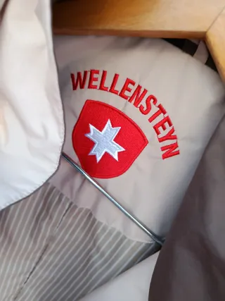 XL, Wellesteyn , Barbados, parka