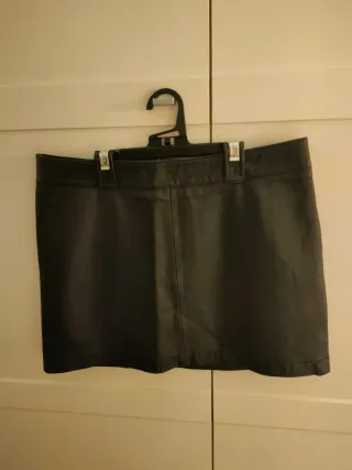 Minifalda negra piel/cuero