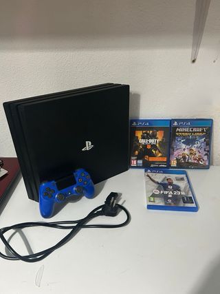 Consola PS4 Pro Nera + 3 Giochi