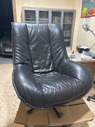 Poltrona relax in pelle nera